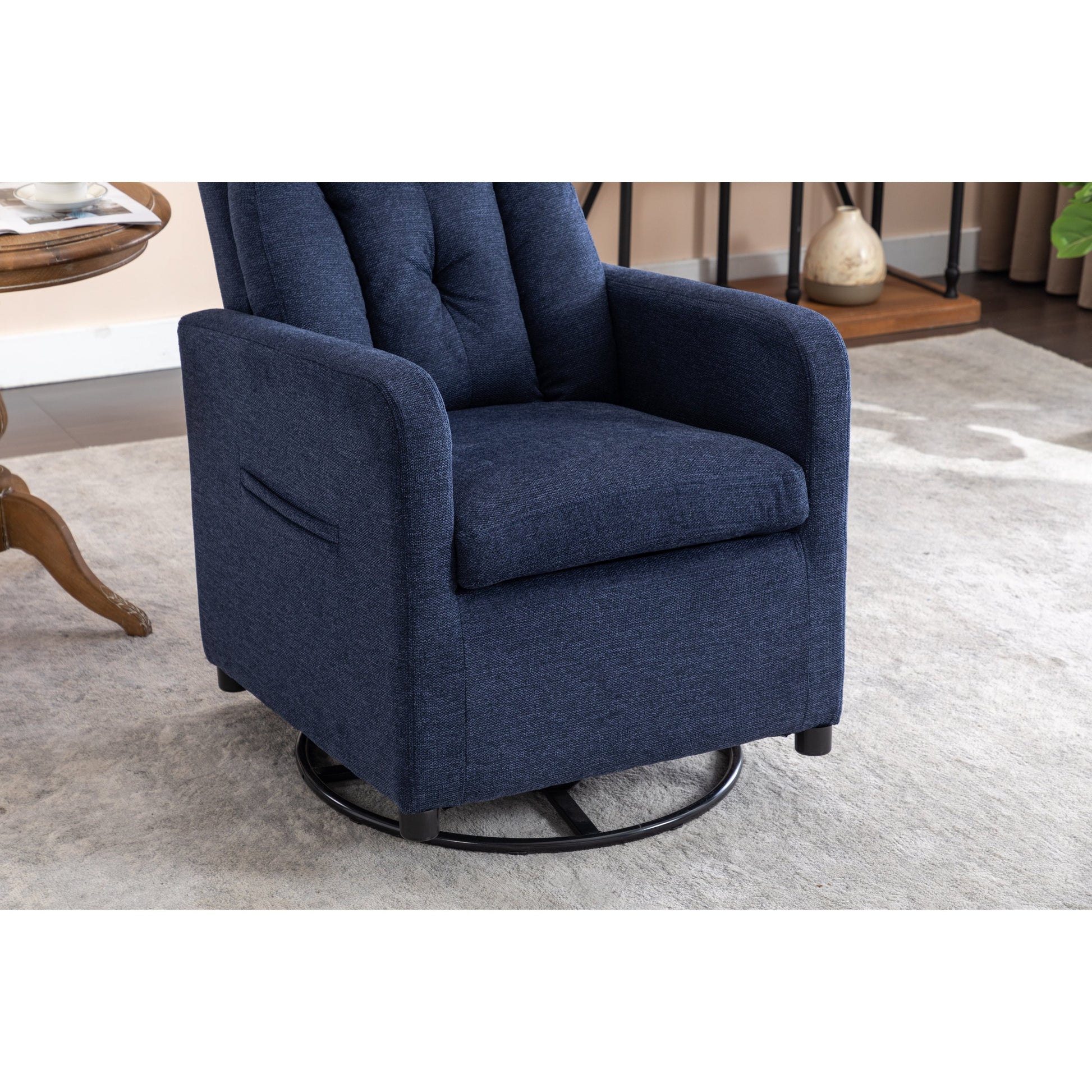 022-Fauteuil basculant pivotant en tissu de lin, modèle Gilder, avec poche.