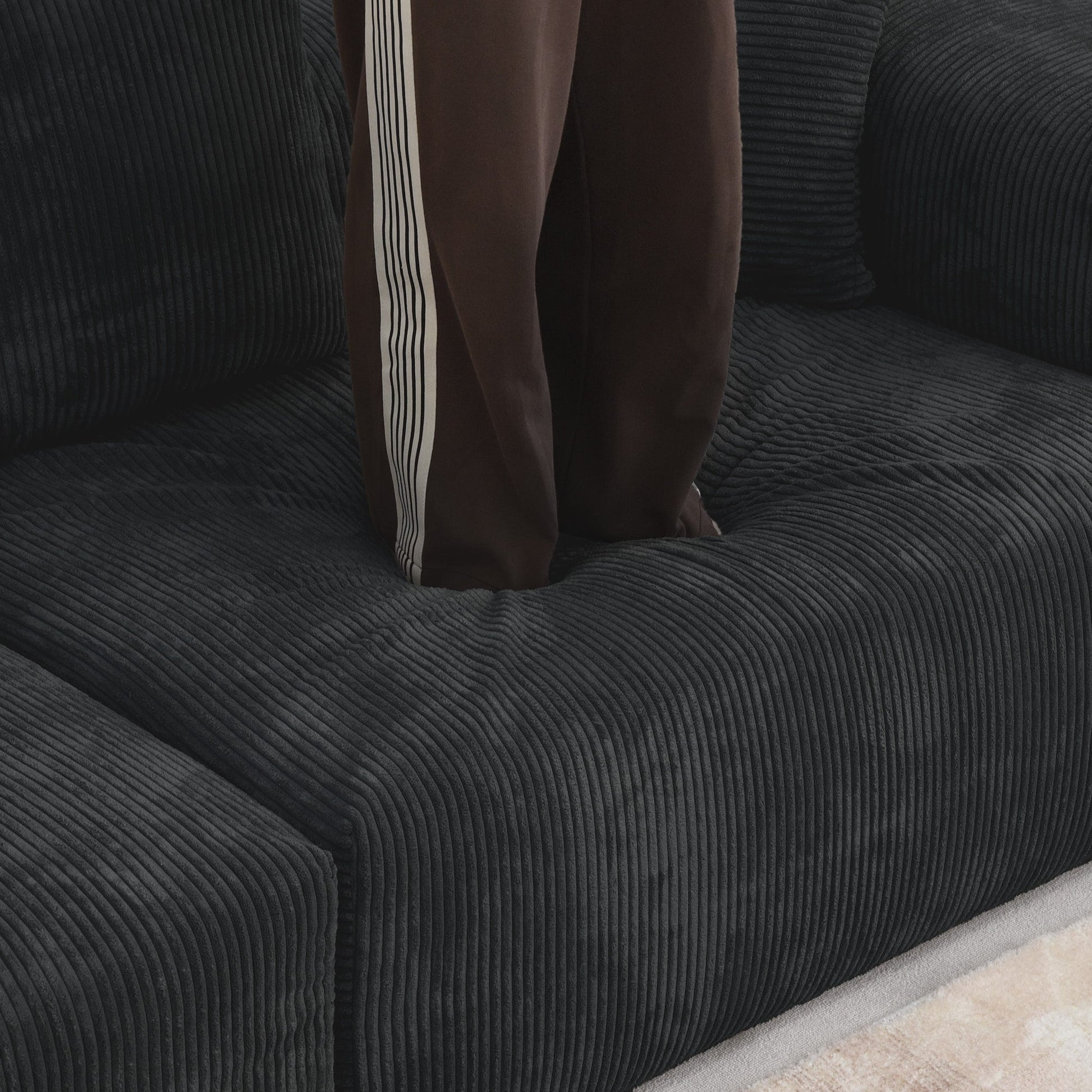 Canapé d'angle contemporain en cordouroy 142, modèle Classic Deep Couch