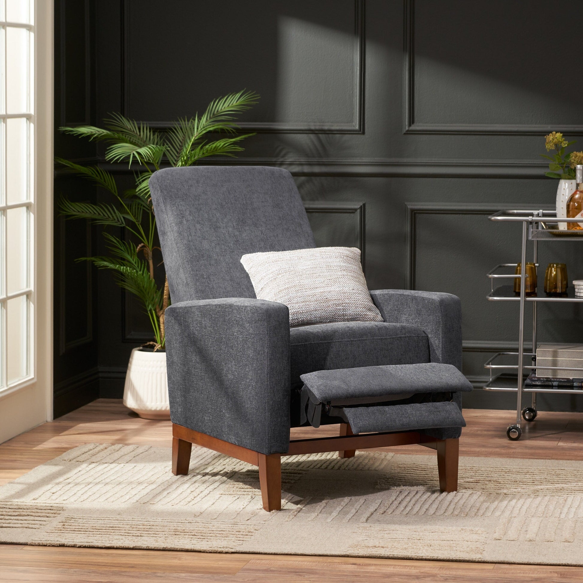 27'' Wide Wood Hand Manual Club Recliner