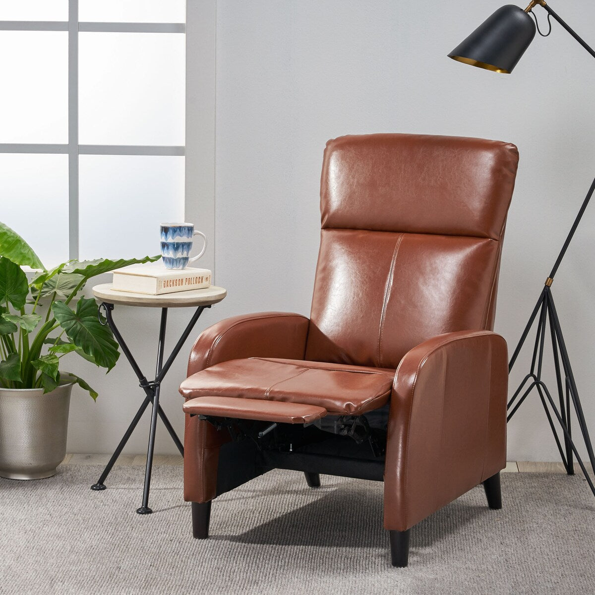 Fauteuil inclinable classique en cuir, dossier inclinable, largeur de 33,5 pouces, siège et accoudoirs rembourrés, siège simple.