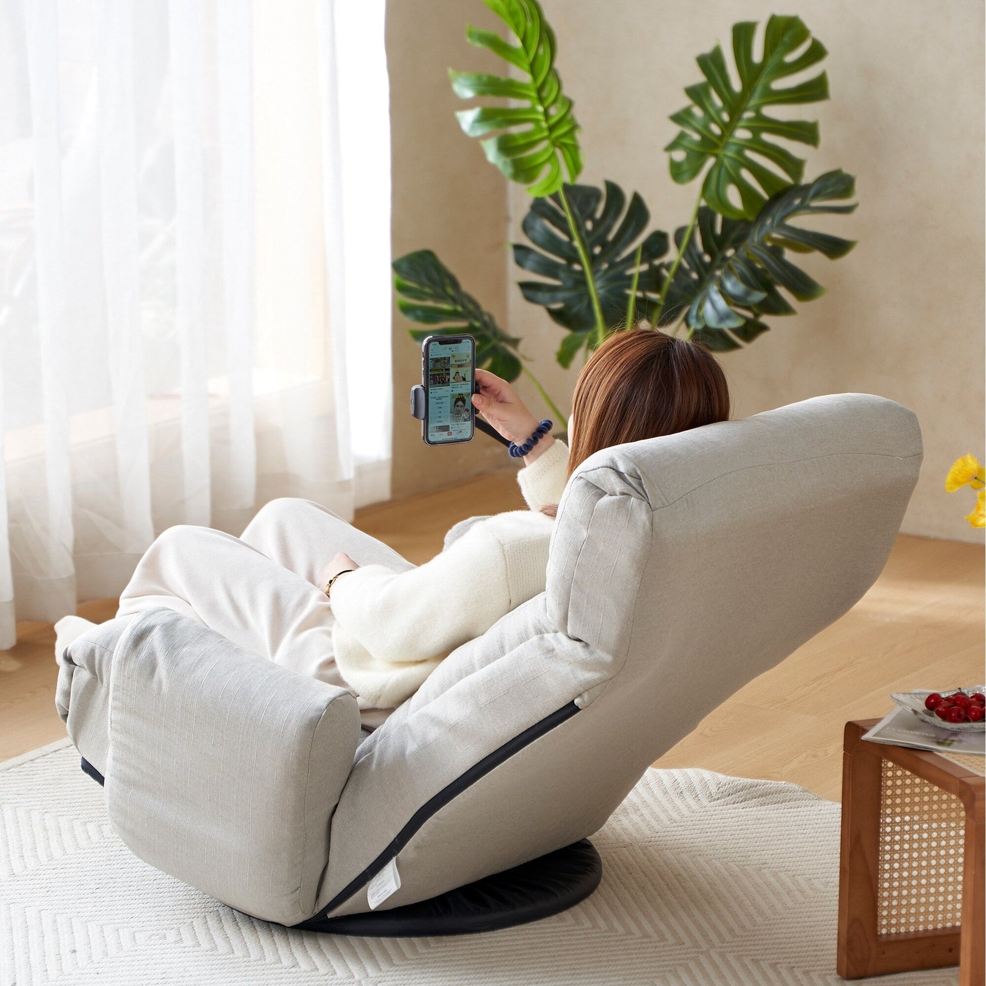 Fauteuil pivotant à 360 degrés, chaise de salon réglable, chaise de jeu pliable et inclinable avec porte-téléphone.