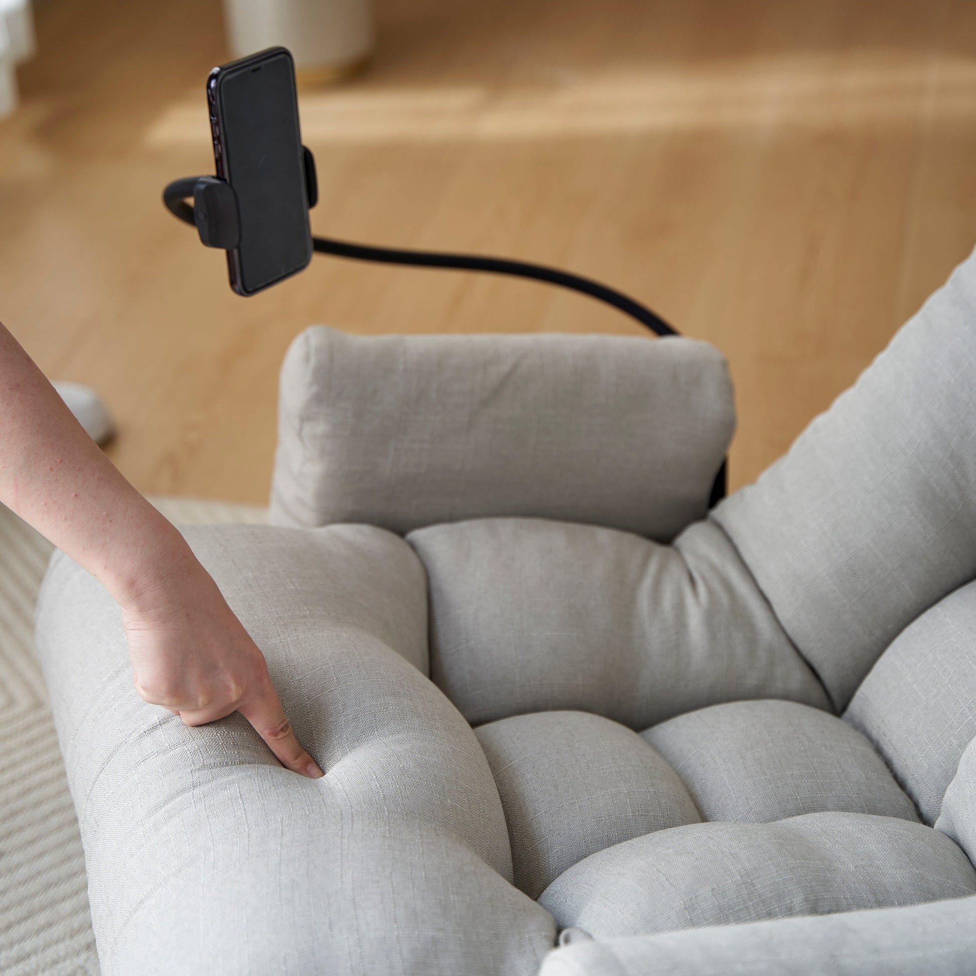 Fauteuil pivotant à 360 degrés, chaise de salon réglable, chaise de jeu pliable et inclinable avec porte-téléphone.