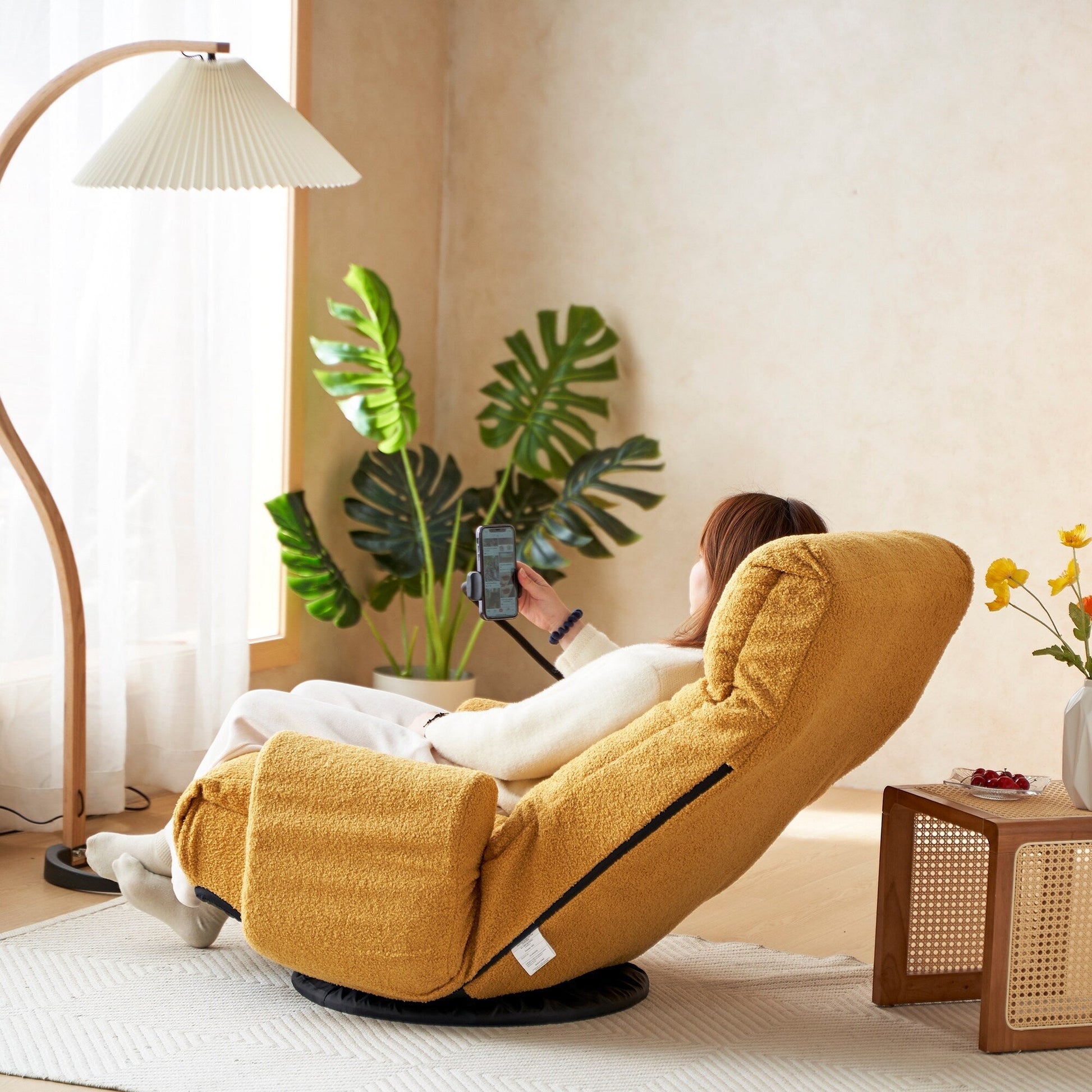 Fauteuil pivotant à 360 degrés, chaise de salon réglable, chaise de jeu pliable et inclinable avec porte-téléphone.