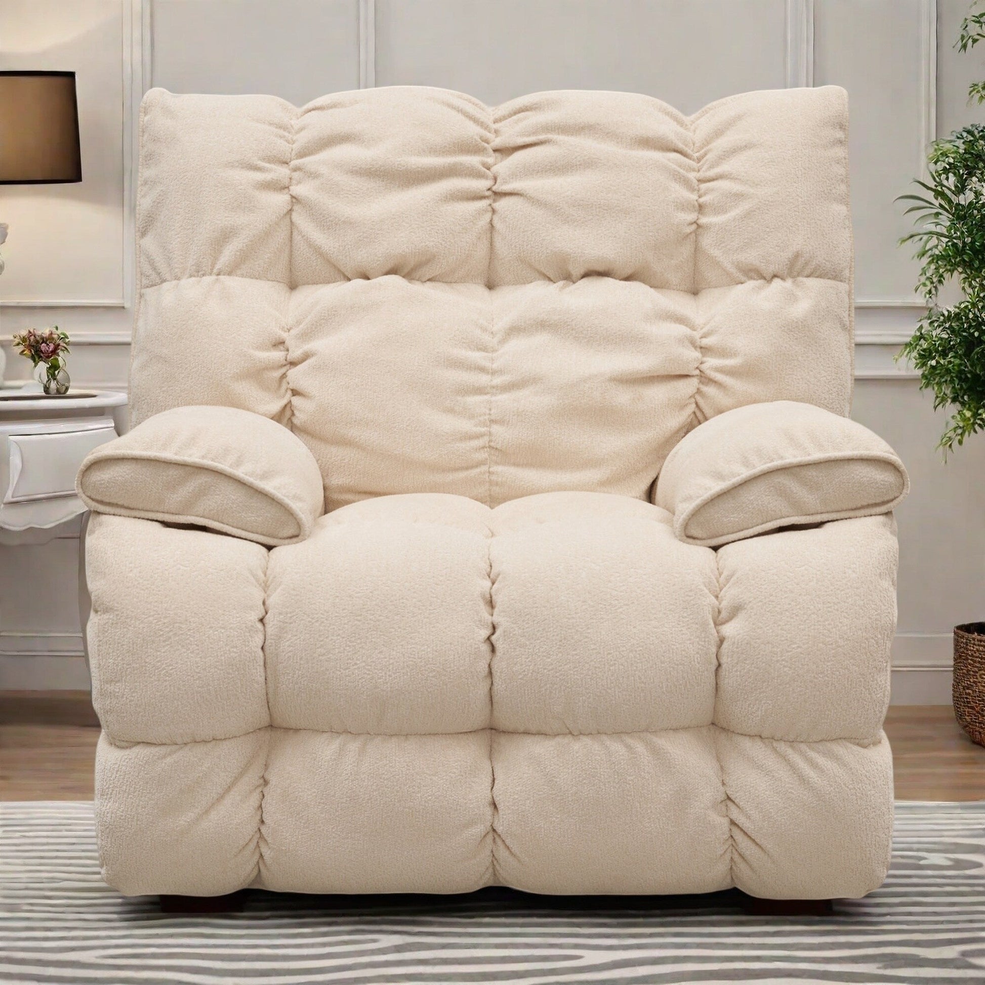 Fauteuil inclinable pivotant à 360° avec mécanisme d'inclinaison manuel et dossier haut.