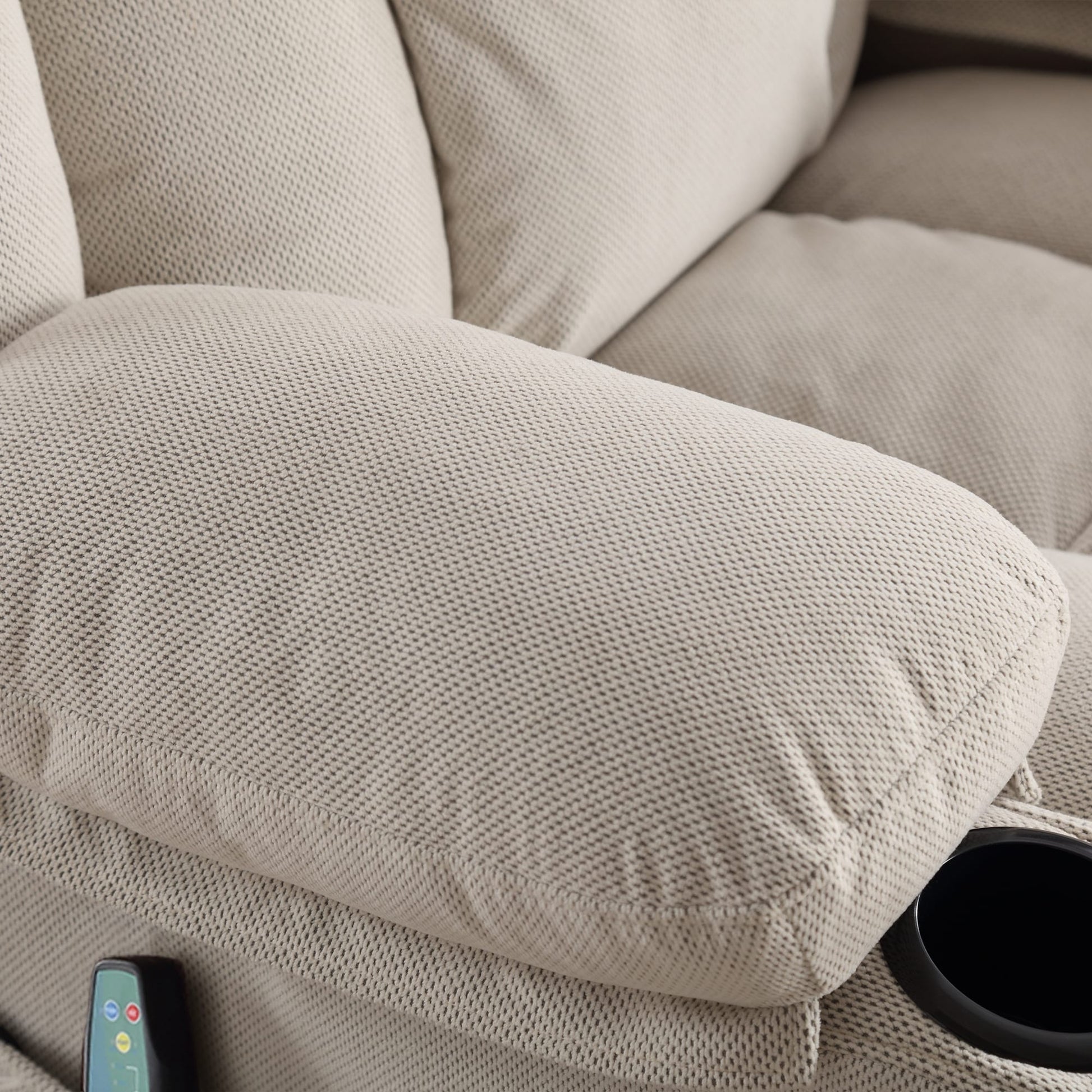 Fauteuil inclinable chauffant et massant pivotant à 360°, avec prise USB, porte-gobelets, rangement latéral et revêtement en polaire moelleux.