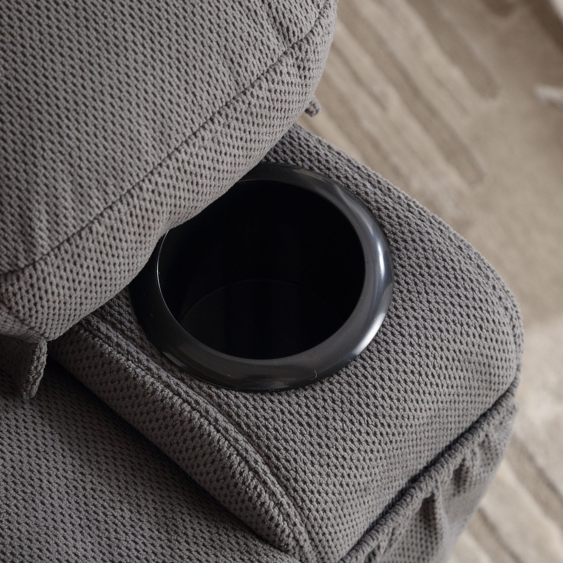 Fauteuil inclinable chauffant et massant pivotant à 360°, avec prise USB, porte-gobelets, rangement latéral et revêtement en polaire moelleux.