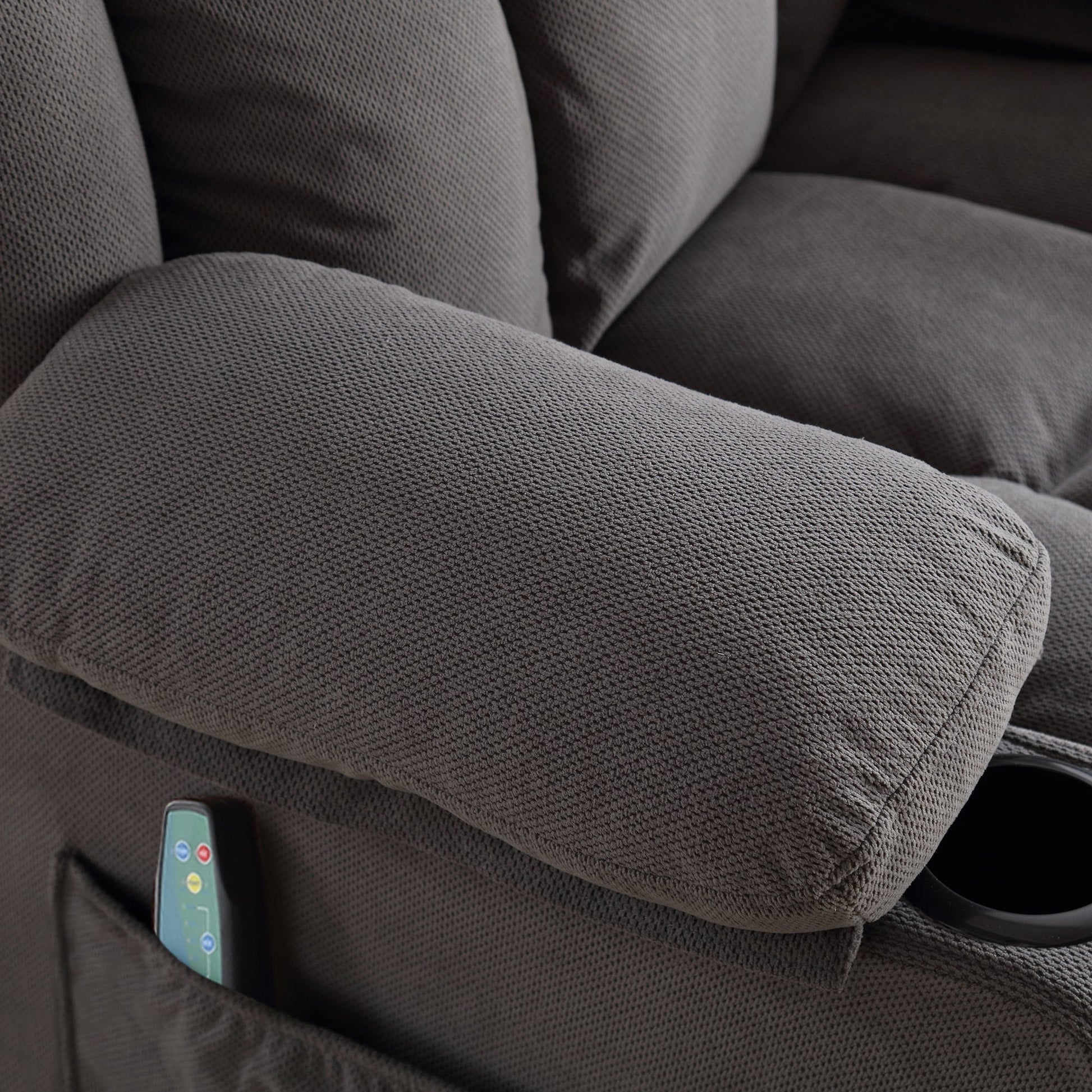 Fauteuil inclinable chauffant et massant pivotant à 360°, avec prise USB, porte-gobelets, rangement latéral et revêtement en polaire moelleux.