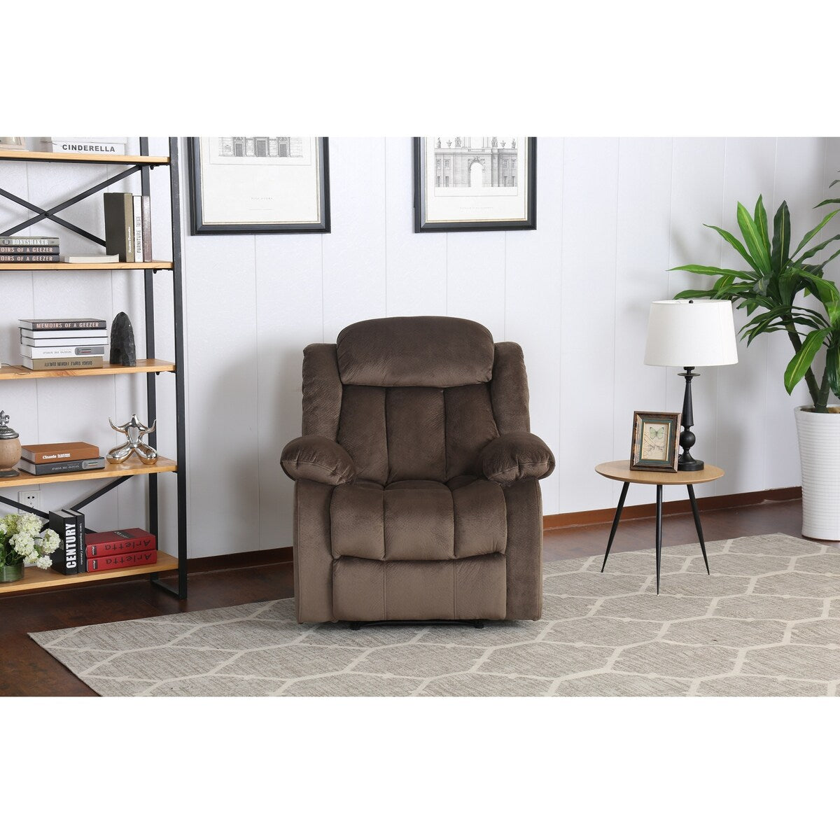 Fauteuil basculant inclinable en micro-suède brun avec motif ours en peluche.