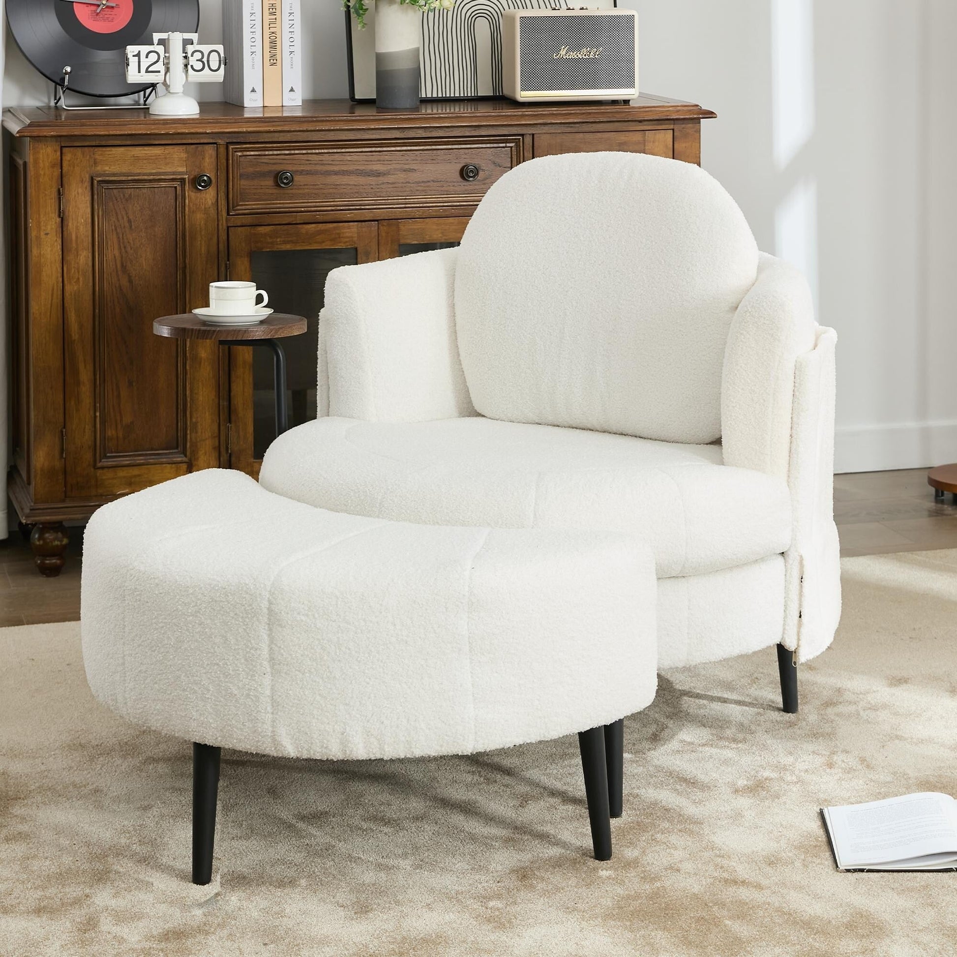 Fauteuil 42.5 avec repose-pieds mobile en forme de croissant