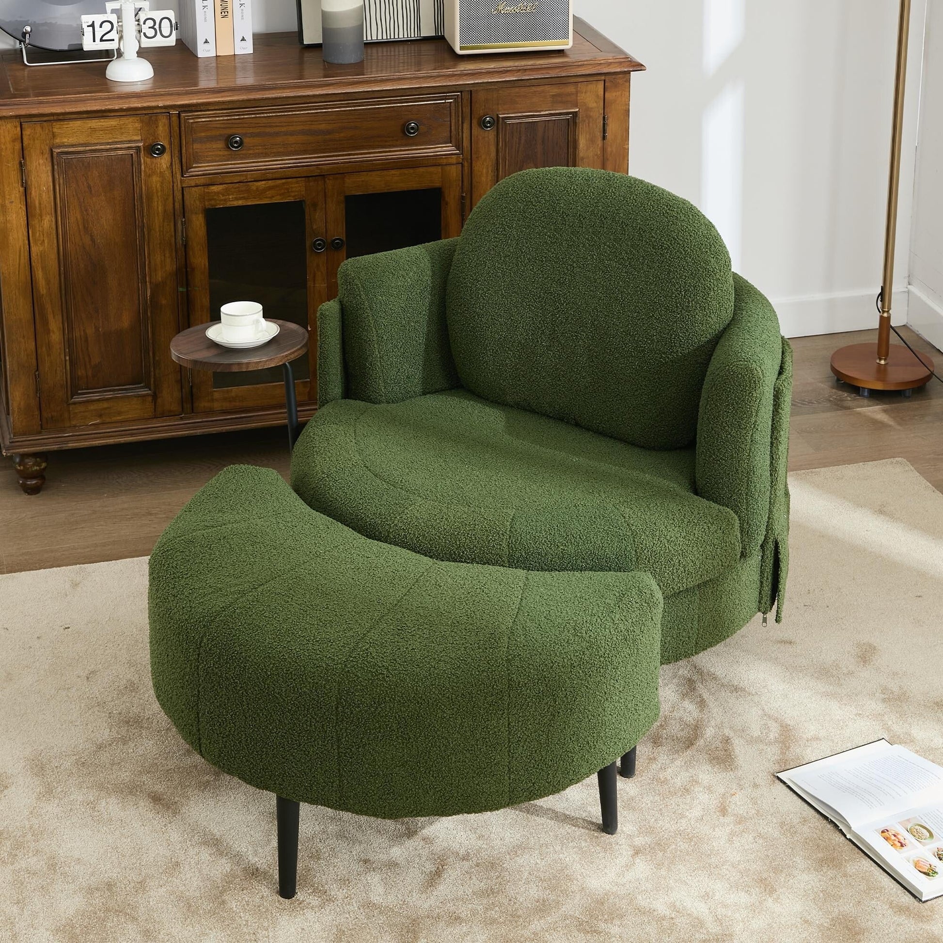 Fauteuil 42.5 avec repose-pieds mobile en forme de croissant