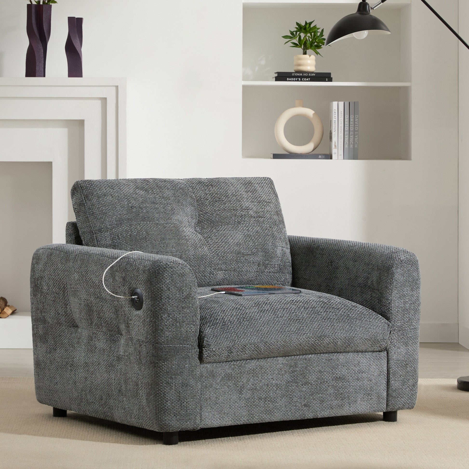 Canapé simple 42*33, fauteuil avec large assise, chargeur double port, design à lignes contrastées et capitonné, mousse haute densité.