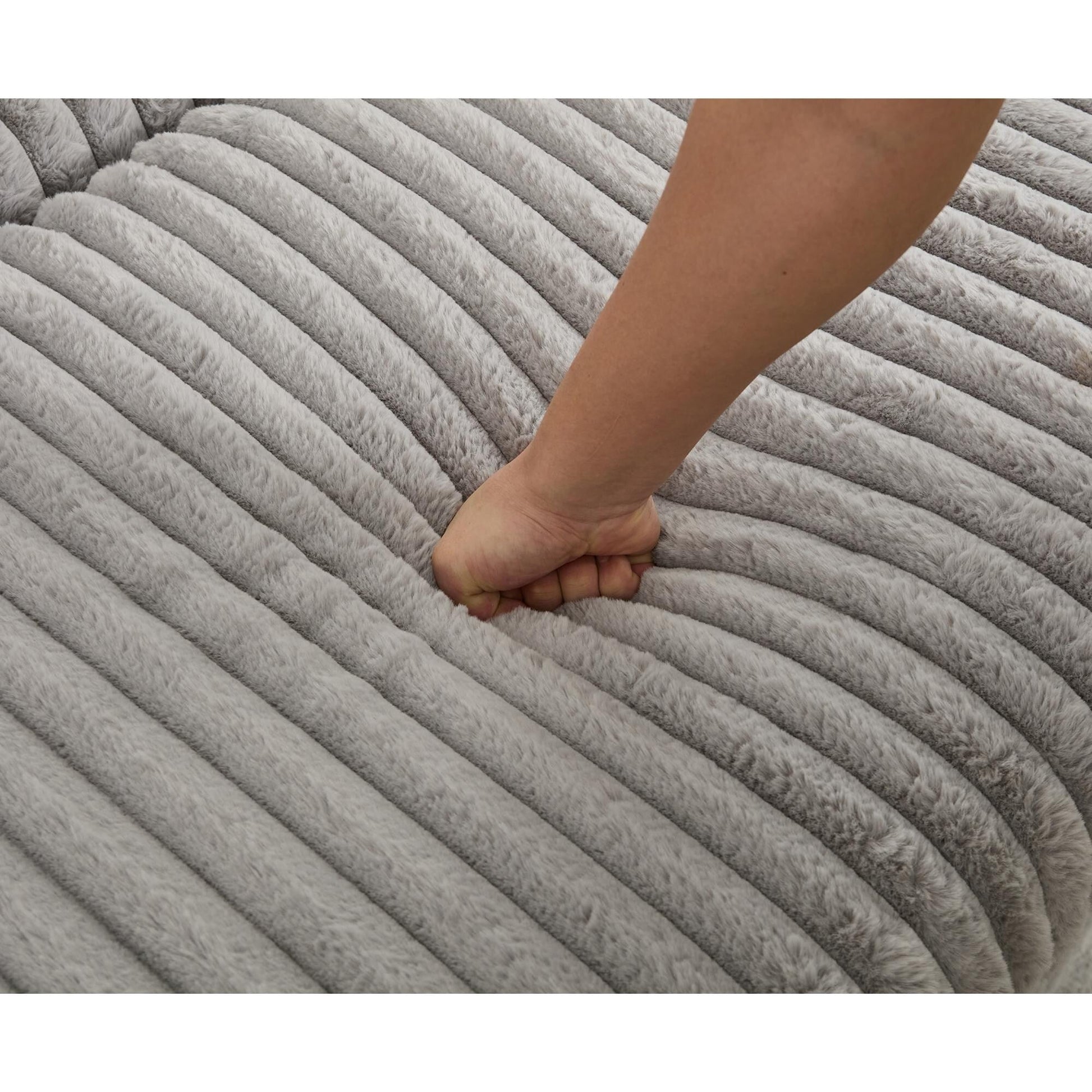 Chaise longue en velours côtelé surdimensionnée avec pouf (47.7)