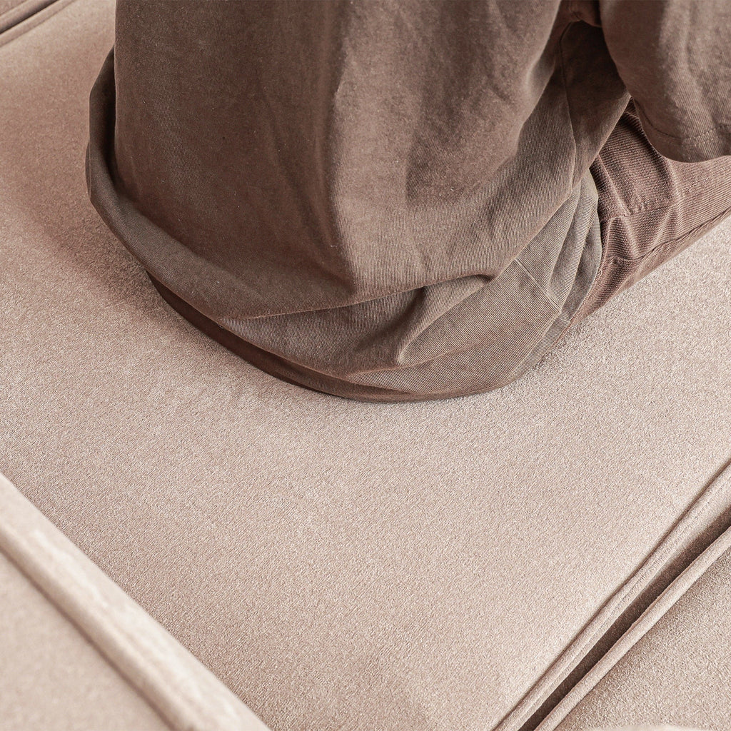 Canapé d'angle modulable en cordouroy pour 5 personnes avec plusieurs coussins