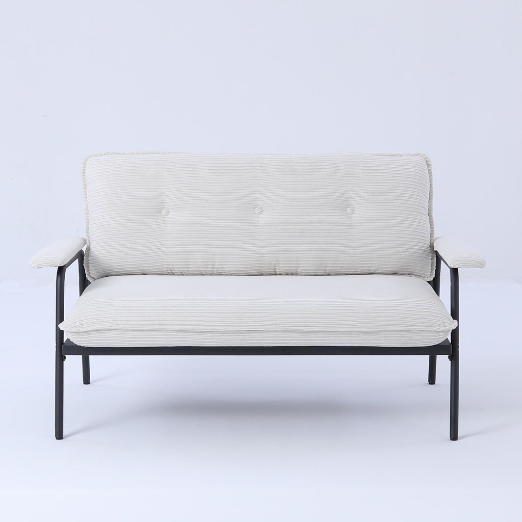 Canapé 2 places beige de 135 cm avec cadre en métal, idéal pour les petits espaces, en mélange de polyester, meuble moderne compact pour appartement.
