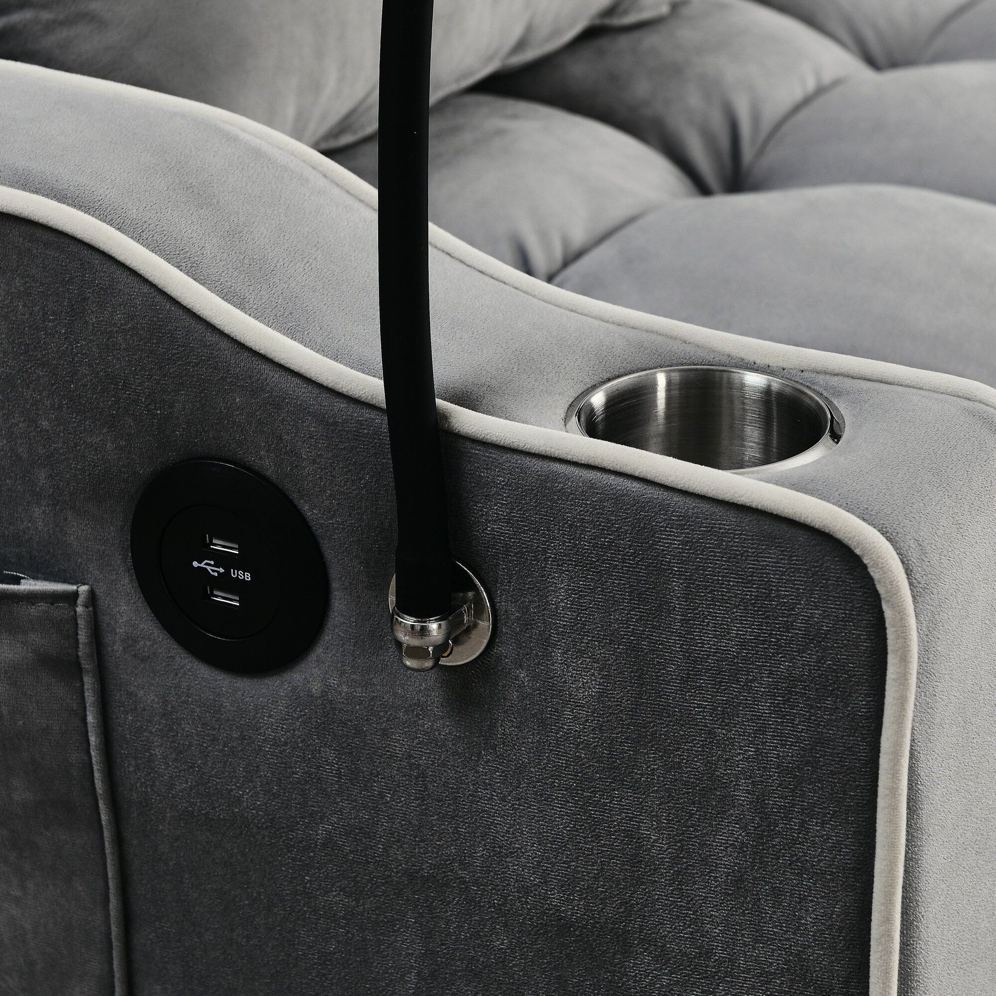 Canapé-lit pliable polyvalent de 141 cm (55,51 pouces) disponible en 3 longueurs.