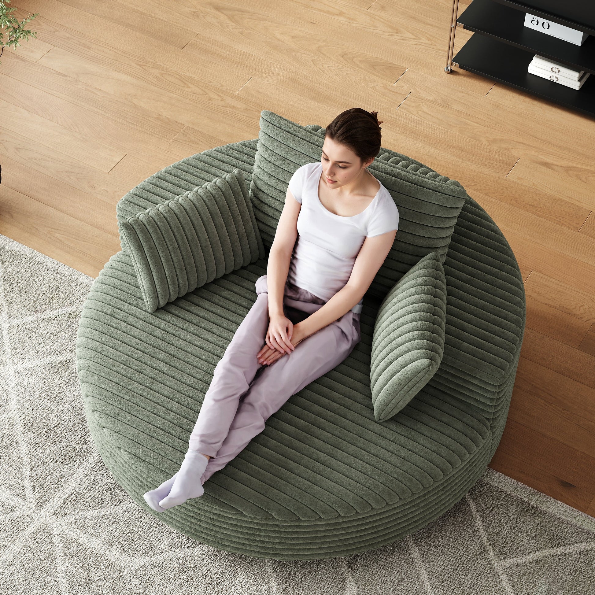 Fauteuil pivotant de luxe 55 - Tissu chenille moelleux avec rotation à 360°, design moderne et douillet pour les salons et les cinémas maison.