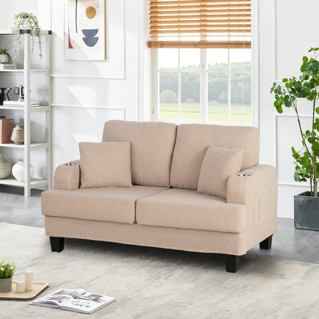 61 Canapé 2 places beige clair avec 2 coussins et porte-gobelets