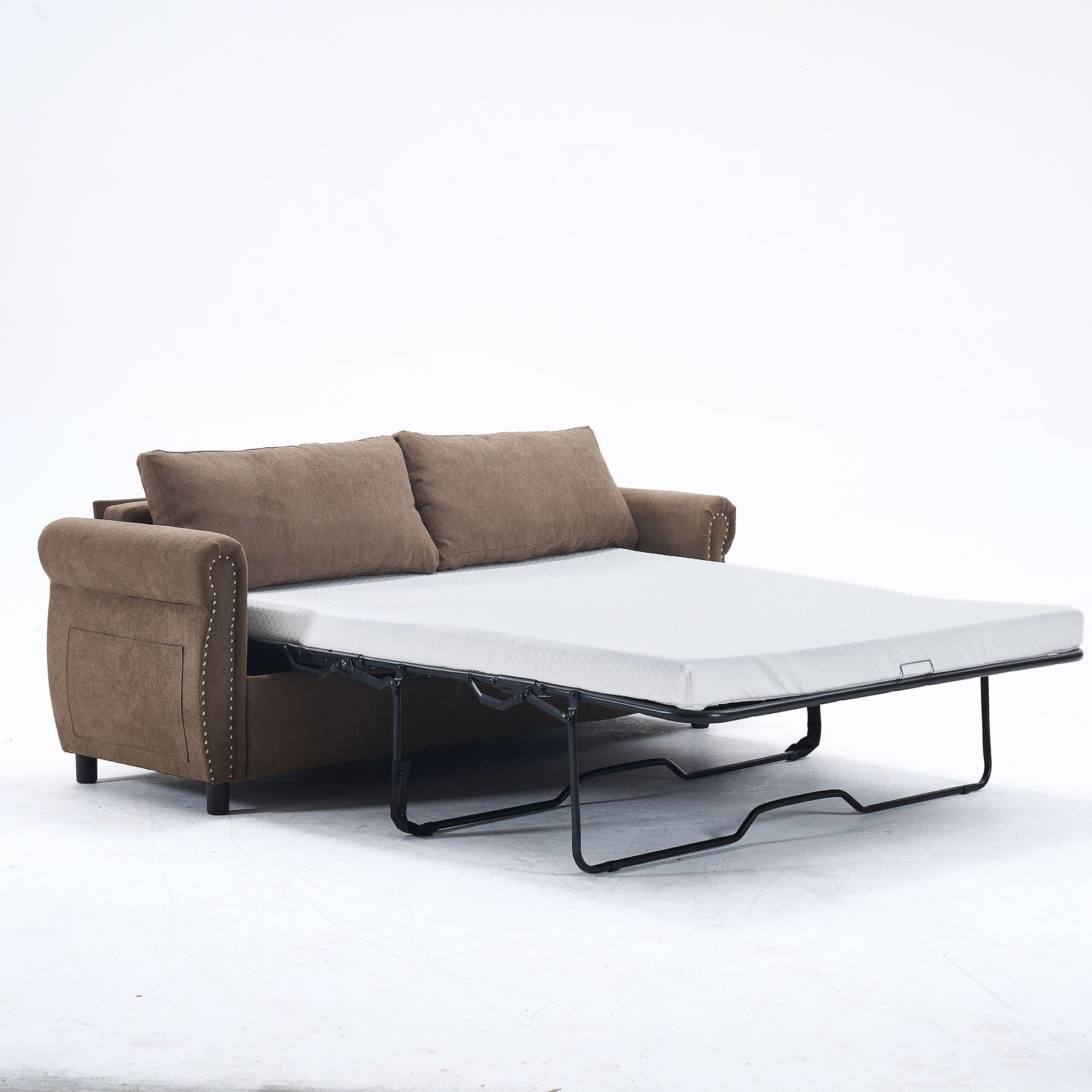 Canapé-lit 3 places en polyester 63 avec matelas escamotable et accoudoirs à rivets rétro.