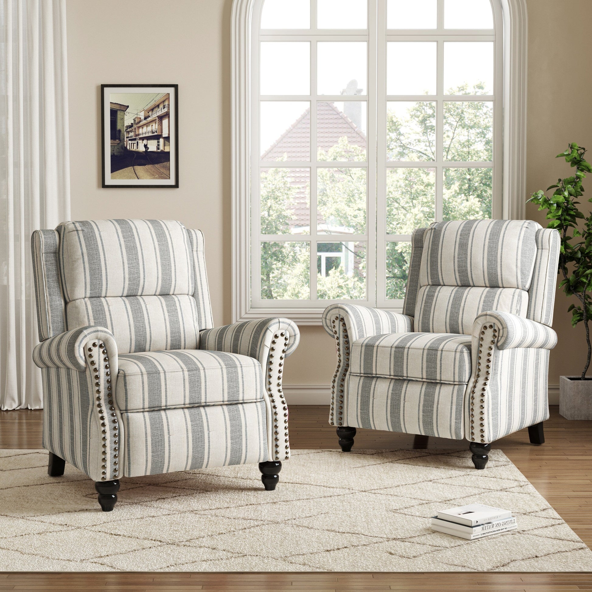 2 chaises inclinables à commande manuelle avec garniture à clous cloutés