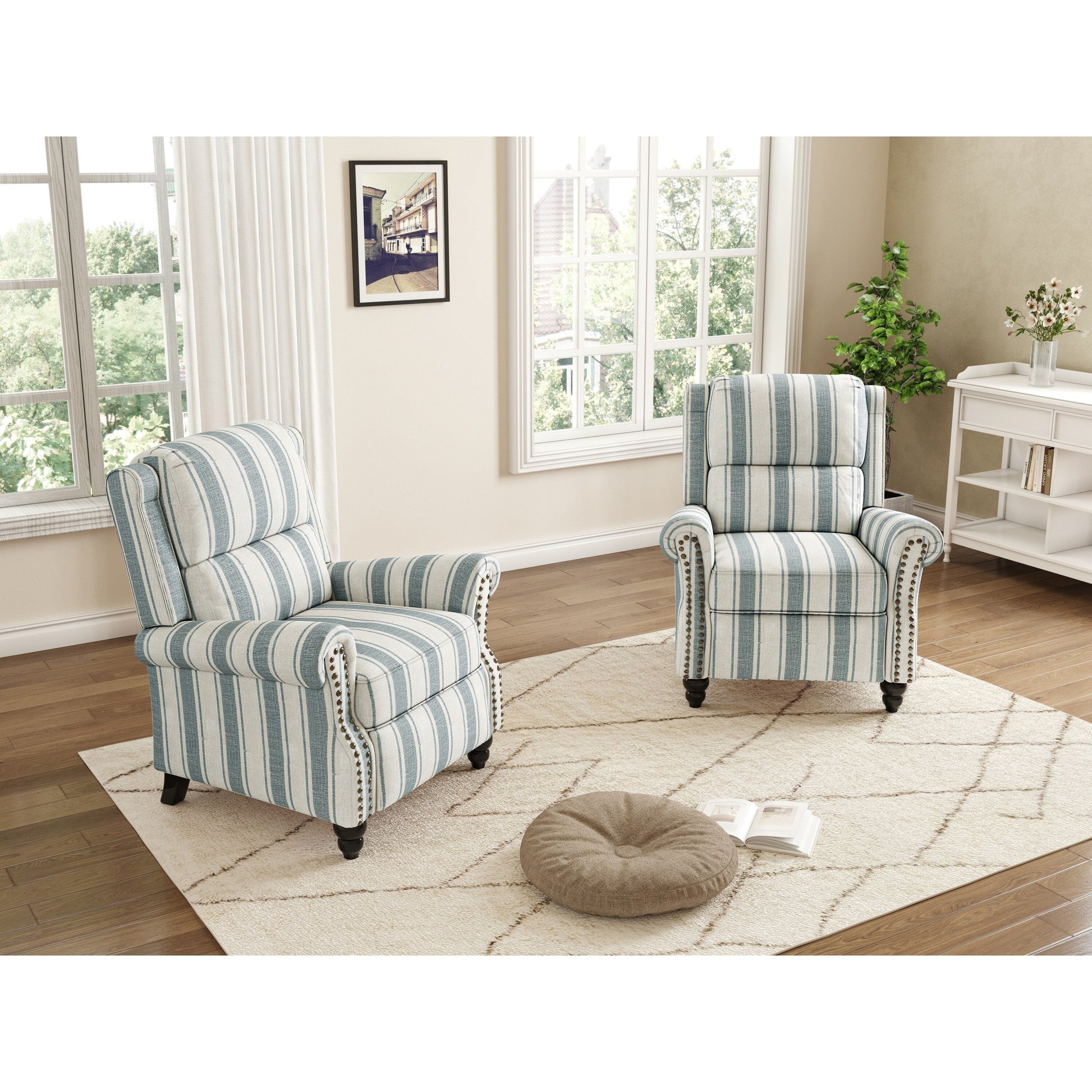 2 chaises inclinables à commande manuelle avec garniture à clous cloutés